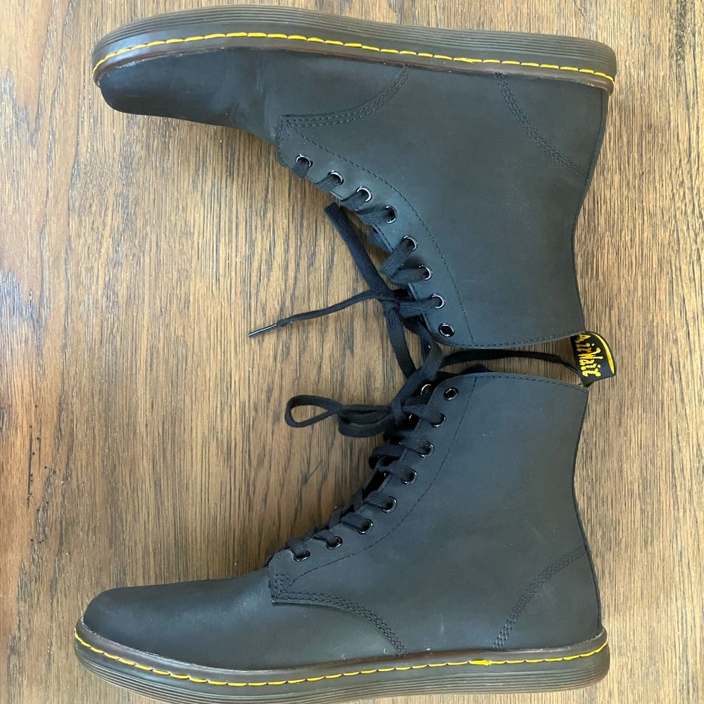 New Dr Marten Men’s size 11 Tobias leather boots